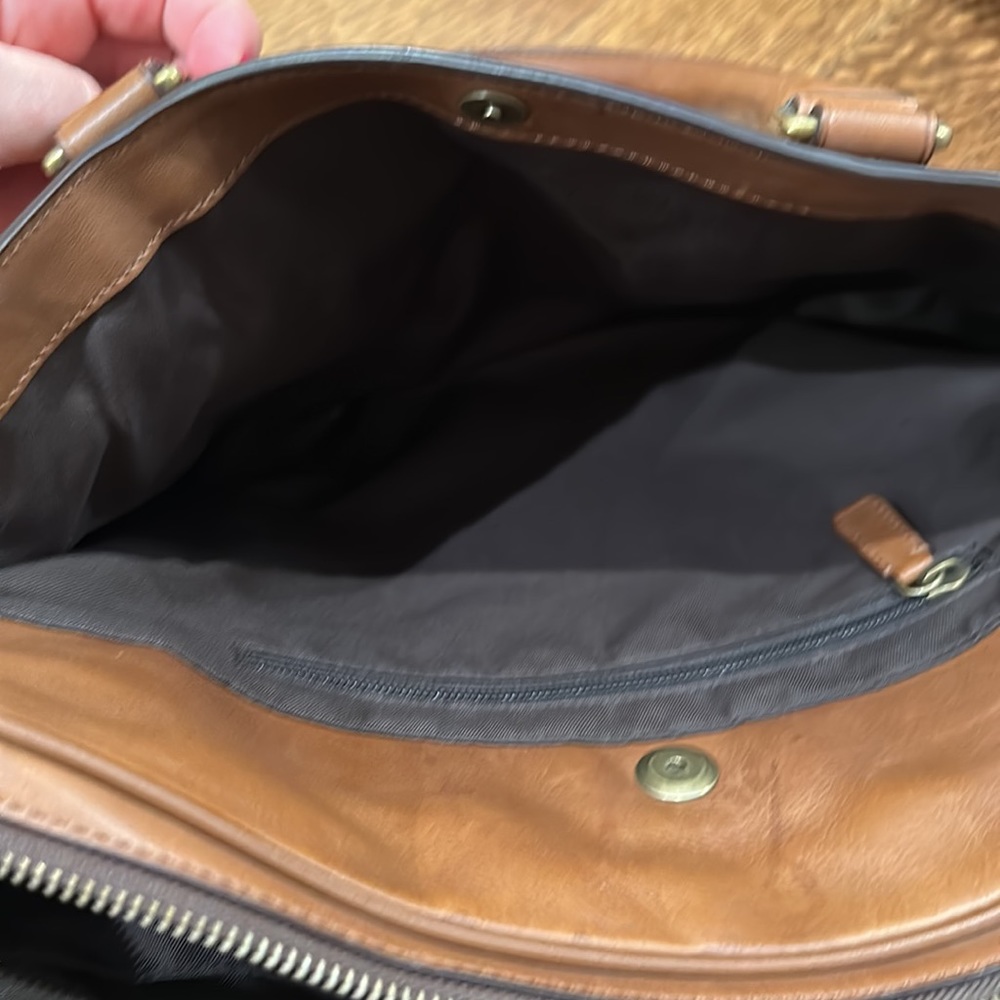 LUXURY!! 💼 Perfect Condition! COACH Briefcase, 4 main compartments. - Picture 7 of 11